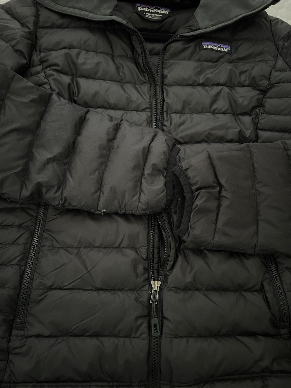 Patagonia Black Quilted Hooded Down Jacket - Picture 4 of 5